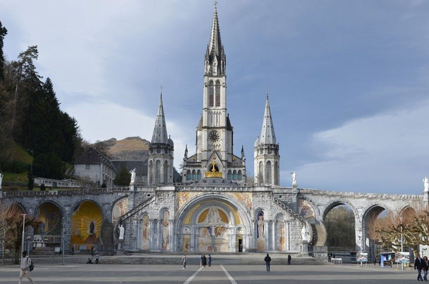 Lourdes - Portugal - Peregrina Turismo