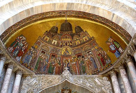 Basílica de São Marcos - Detalhe do interior com seus mosaicos